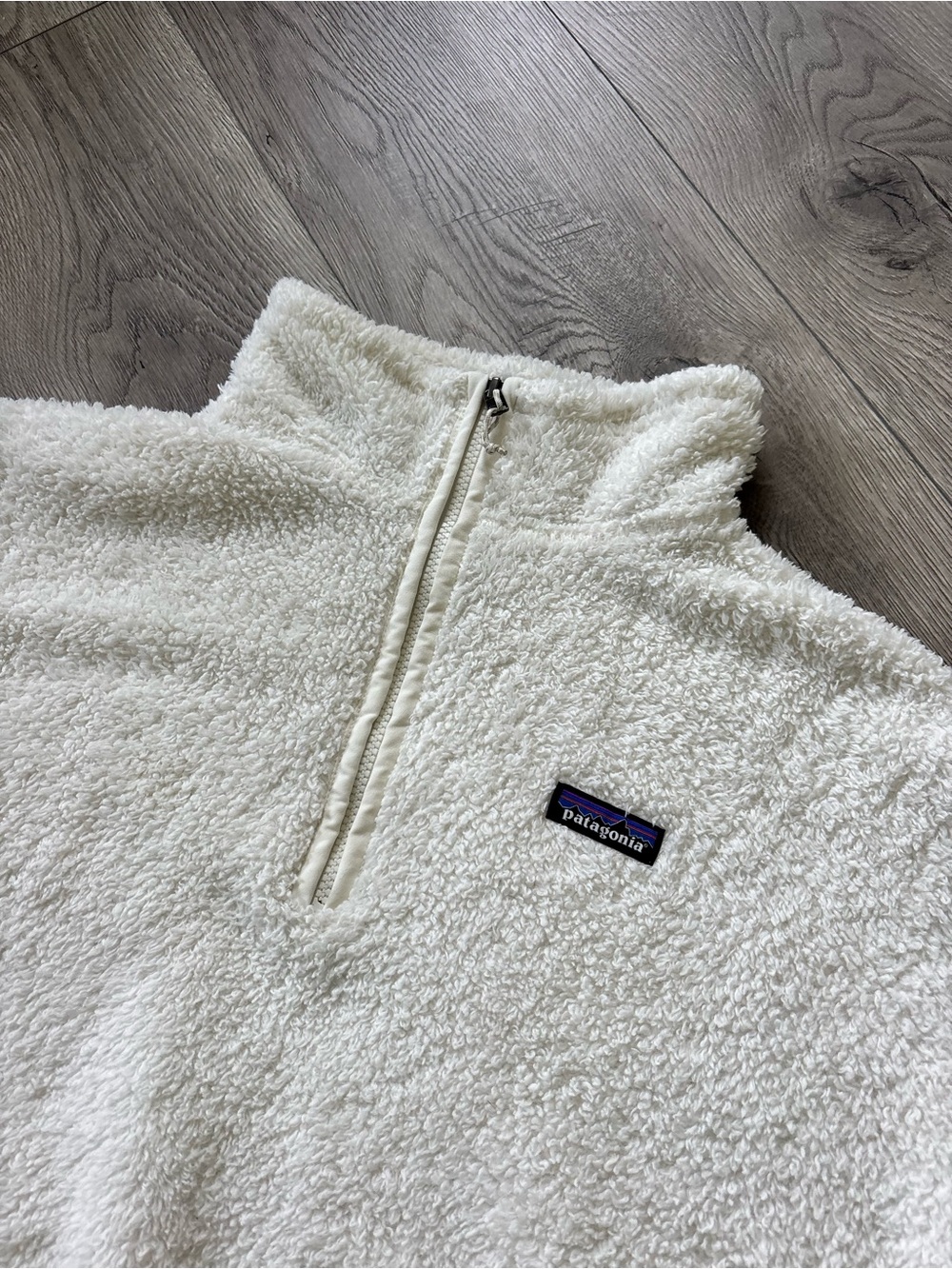 Patagonia Off-White Sherpa Quarter Zip Pullover Sweater - Women’s XL